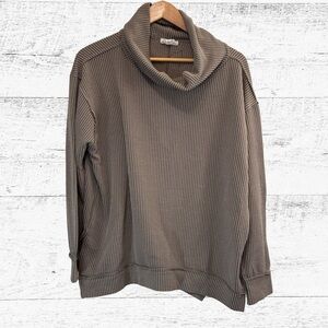 ANDREE BY UNIT brown Turtleneck Sweater